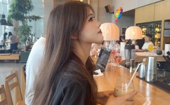 腿分大点就不疼了